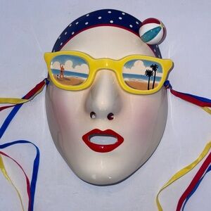 1986 vandor Beach-Themed Decorative ceramic Mask